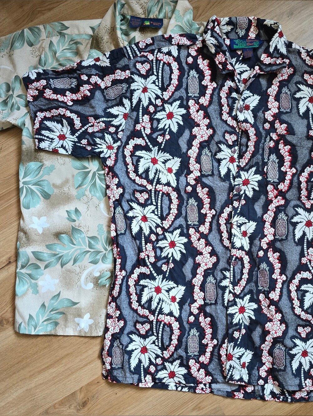 Lot of 2 EUC MINT Roundy Bay Hawaiian Shirt Men's Lg Aloha camp SS shirts
